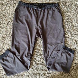 Men’s Patagonia pants